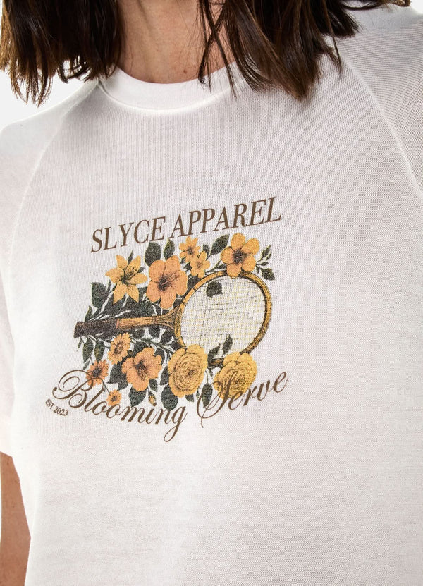 Camiseta Raglan Blooming Serve Feminino Off White