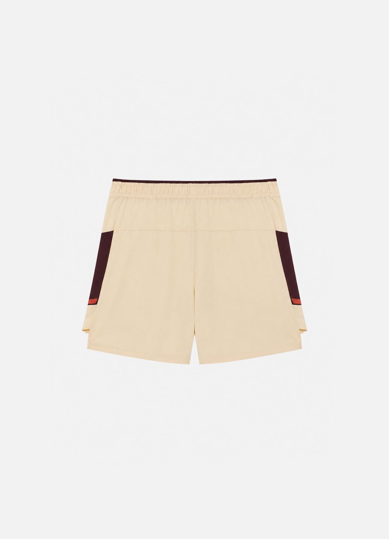 Shorts Slams Advantage