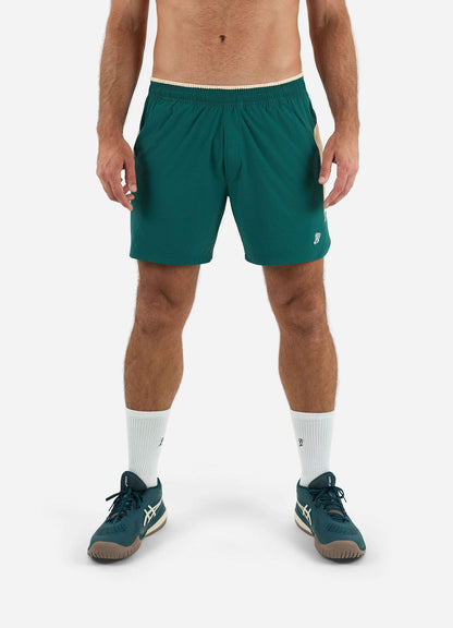 Shorts Slams Advantage