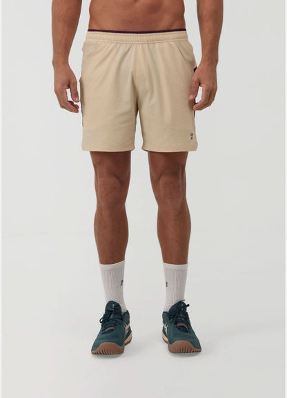 Shorts Slams Advantage