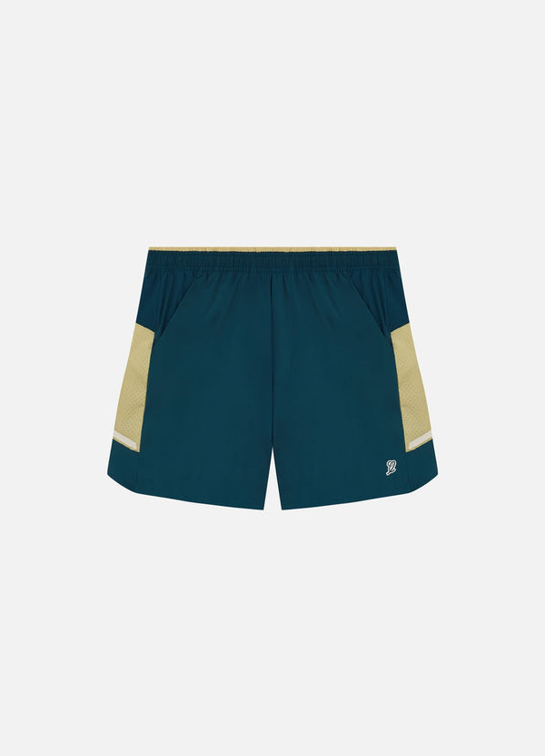 Shorts Slams Advantage