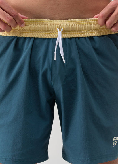 Shorts Slams Advantage
